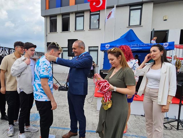 Arev'den Kareler